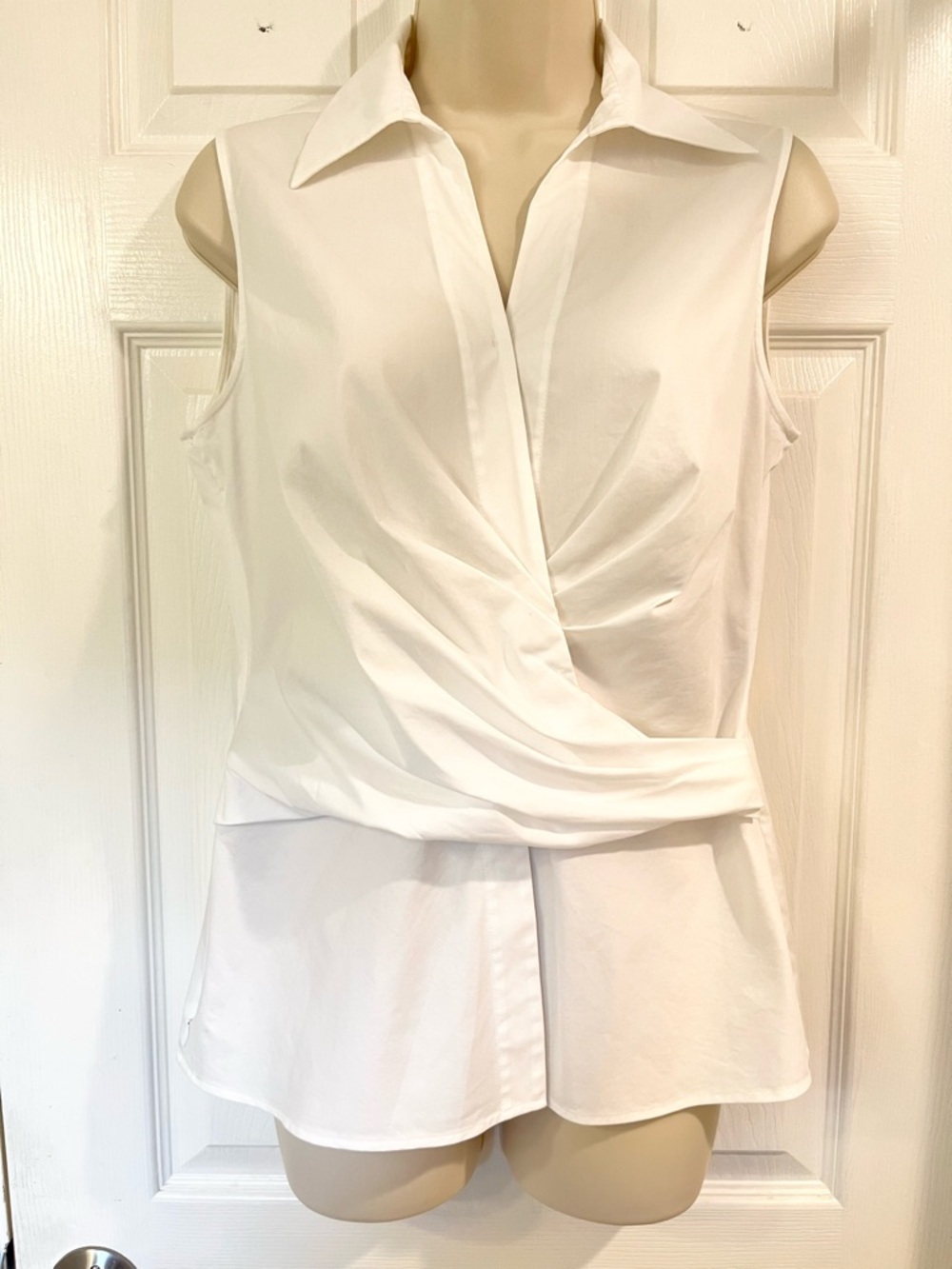 Lafayette 148 White Draped Wrap Right to Left Side  Sleeveless Collared Top